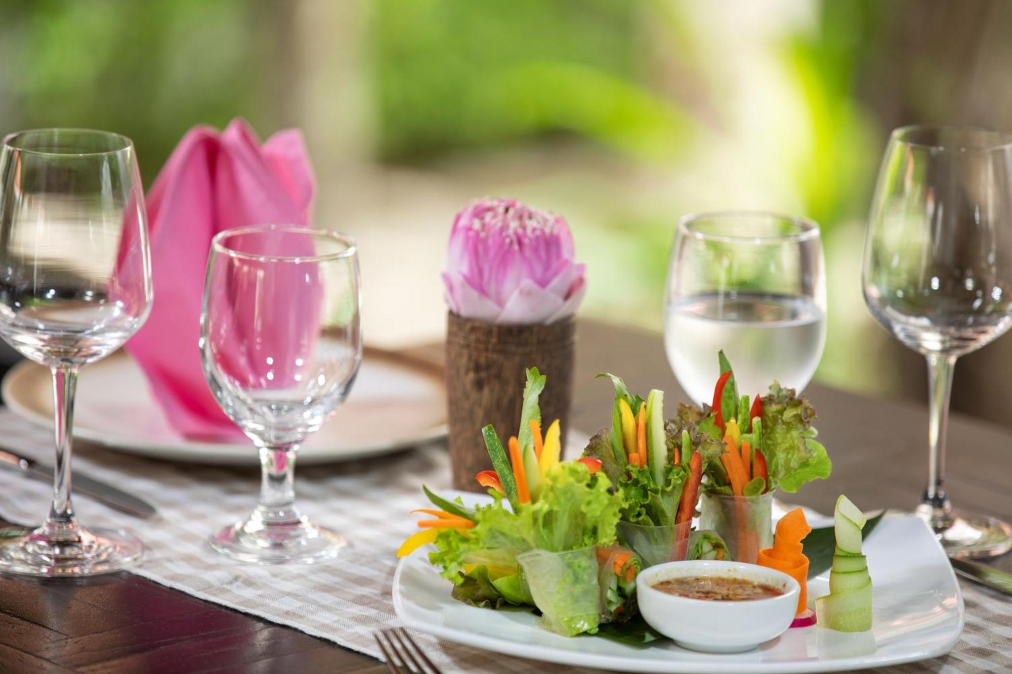 Hotel The Oasis Harbor Siem Reap Esterno foto